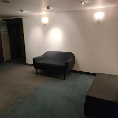 Ibis Styles Bethune La Buissiere Hotel 3*