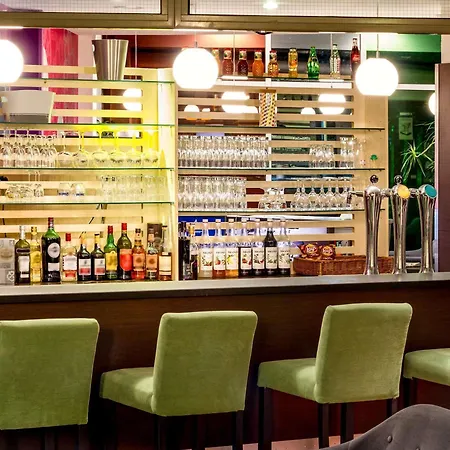 Ibis Styles Bethune La Buissiere Hotel 3*