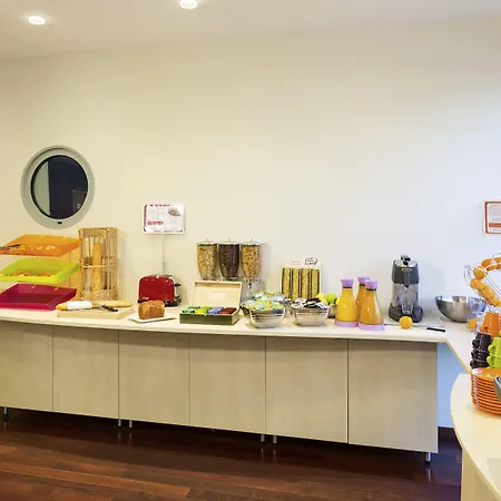 Ibis Styles Bethune La Buissiere Hotel