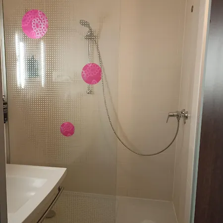 Ibis Styles Bethune La Buissiere Hotel 3*