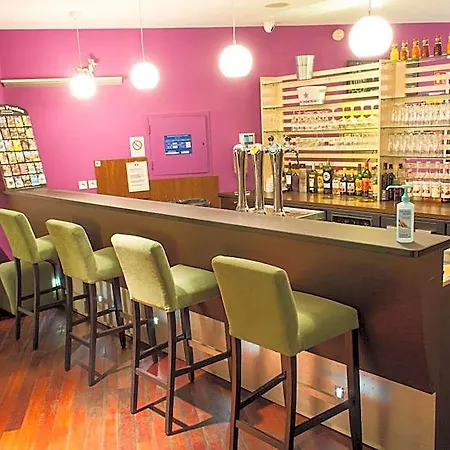 Ibis Styles Bethune La Buissiere Otel Bruay La Buissiere