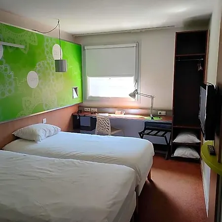 Hotel Ibis Styles Bethune La Buissiere 3*