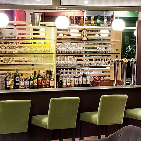 Ibis Styles Bethune La Buissiere Otel