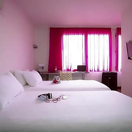 Ibis Styles Bethune La Buissiere Otel 3*