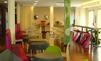 Ibis Styles Bethune La Buissiere Otel