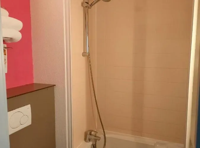 Ibis Styles Bethune La Buissière Hotel 3*